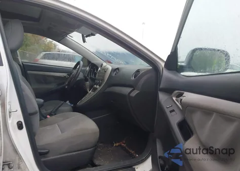 2009 Toyota Matrix S z USA, uszkodzony, nr VIN 2T1KE40E89C012414